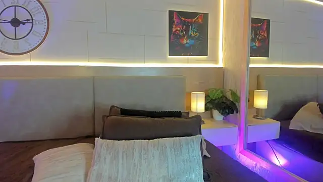 Snapshot of Meloddy_Rose chatting on October 26, 2025, 3:07 am Meloddy Rose online show from October 26, 2025, 3:07 am