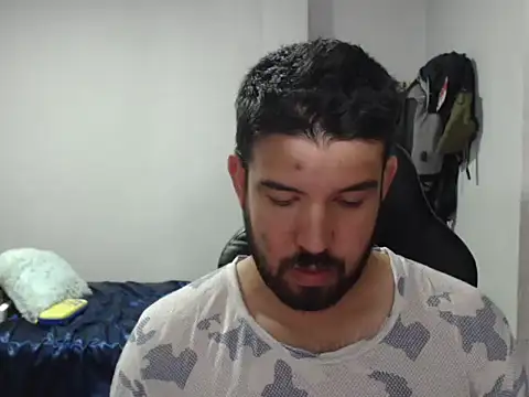 Axel11113 online show from October 15, 2025, 1:15 am