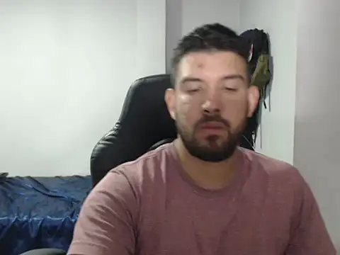 Axel11113 online show from September 24, 2025, 4:08 am