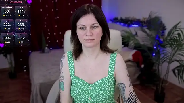 TinaMelt online show from November 22, 2025, 8:29 pm