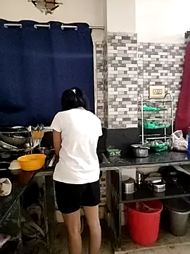 Snapshot of priya_26 chatting on November 15, 2025, 7:12 am priya 26 online show from November 15, 2025, 7:12 am