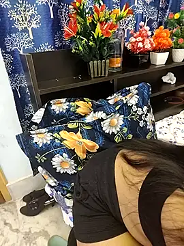 Snapshot of priya_26 chatting on December 18, 2025, 1:48 pm priya 26 online show from December 18, 2025, 1:48 pm