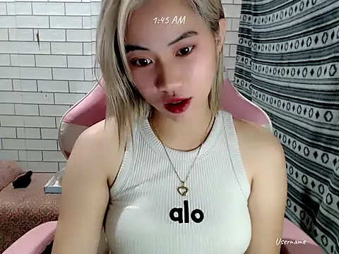 Snapshot of Rainea149 chatting on October 26, 2025, 5:46 pm Rainea149 online show from October 26, 2025, 5:46 pm