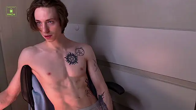 Snapshot of ares_pallini chatting on February 8, 2026, 4:43 am ares pallini online show from February 8, 2026, 4:43 am