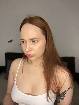 Snapshot of AlexaSpark_ chatting on December 3, 2025, 8:03 am AlexaSpark online show from December 3, 2025, 8:03 am