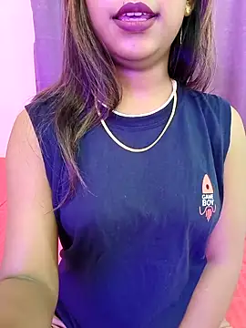 Snapshot of Puja-baby chatting on October 11, 2025, 10:05 am Puja-baby online show from October 11, 2025, 10:05 am