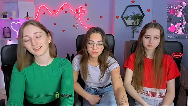 eva smiith  online show from April 17, 2026, 5:54 am