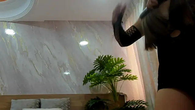 megann hill  online show from October 17, 2025, 2:52 pm