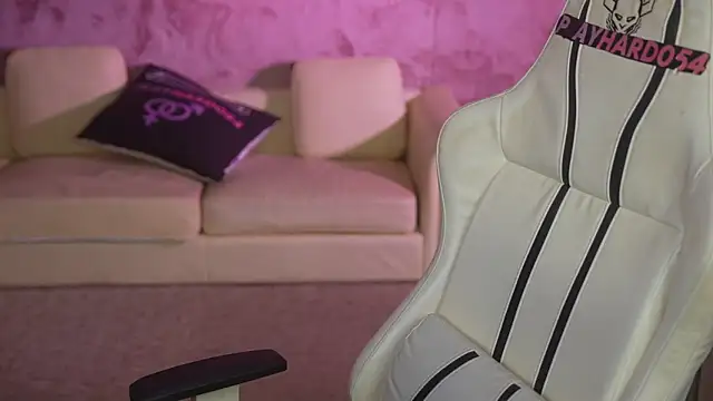 Esmie Smile online show from April 15, 2026, 2:28 am