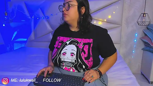 lulukawai16 online show from January 14, 2026, 7:06 pm