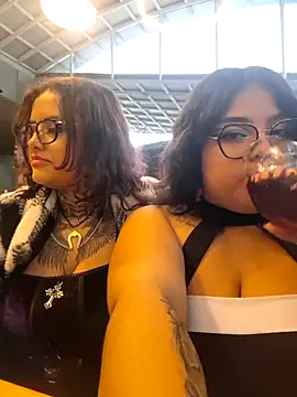 lulukawai16 online show from December 21, 2025, 10:21 pm