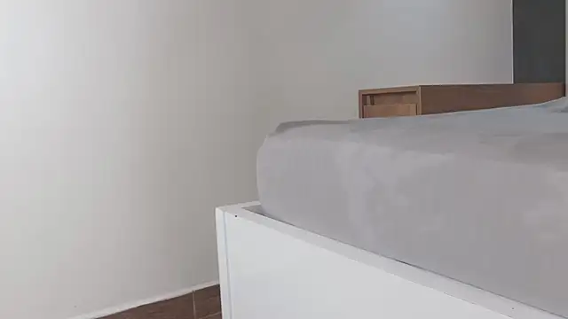 RiriiBrunette   online show from December 15, 2025, 9:20 pm