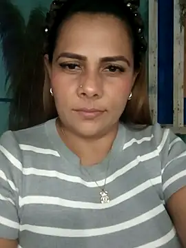 camila rogue online show from September 28, 2025, 2:07 am