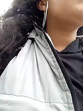 Snapshot of mia_blue01 chatting on October 5, 2025, 4:31 pm mia blue01 online show from October 5, 2025, 4:31 pm