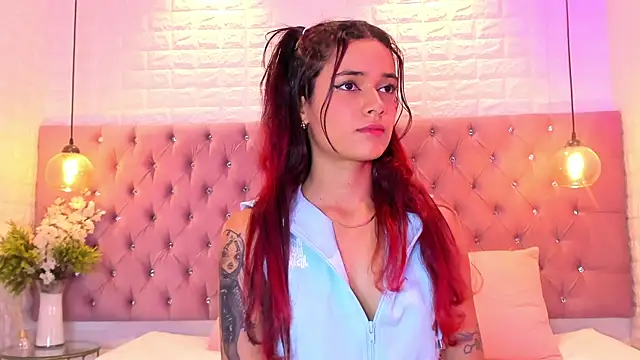 Snapshot of amber_sparkle chatting on October 14, 2025, 12:39 pm amber sparkle online show from October 14, 2025, 12:39 pm