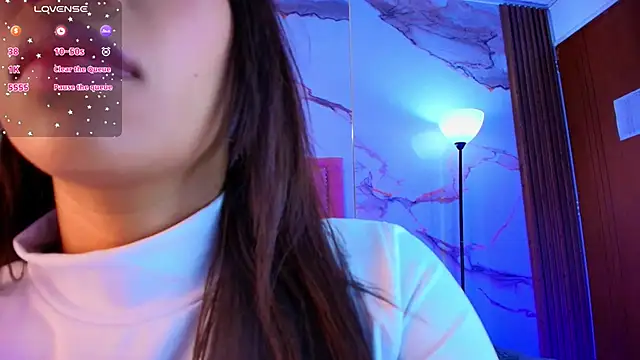 AlyaThompson online show from November 15, 2025, 11:09 pm