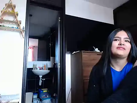 moly 777 online show from October 15, 2025, 5:54 pm