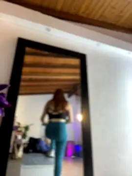 Snapshot of MarilynSmith01 chatting on September 23, 2025, 7:54 pm MarilynSmith01 online show from September 23, 2025, 7:54 pm