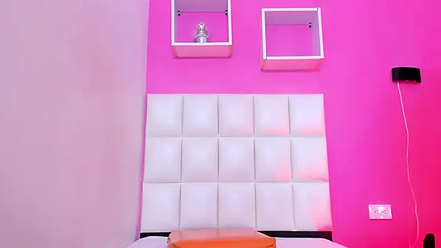 Snapshot of Horny_ebonys chatting on October 12, 2025, 12:06 pm Horny ebonys online show from October 12, 2025, 12:06 pm