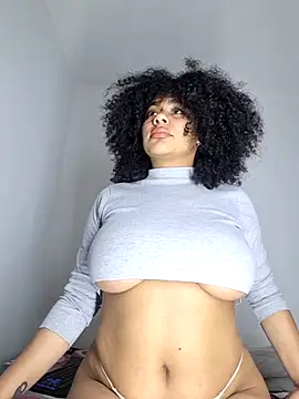 Snapshot of Yerystar chatting on October 2, 2025, 7:28 pm Yerystar online show from October 2, 2025, 7:28 pm