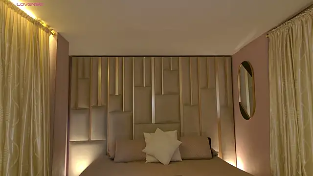 Snapshot of AgathaKondo_ chatting on October 17, 2025, 8:10 pm AgathaKondo  online show from October 17, 2025, 8:10 pm