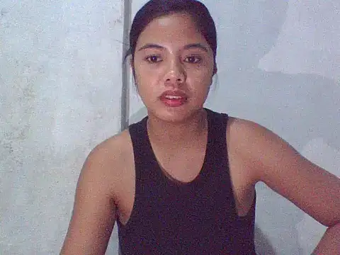 Snapshot of sweet_heaven00 chatting on February 5, 2026, 1:45 am sweet heaven00 online show from February 5, 2026, 1:45 am
