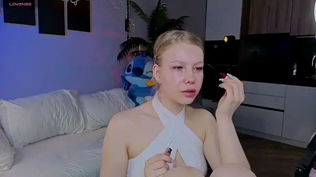 emilyshepar d online show from June 5, 2026, 2:49 am