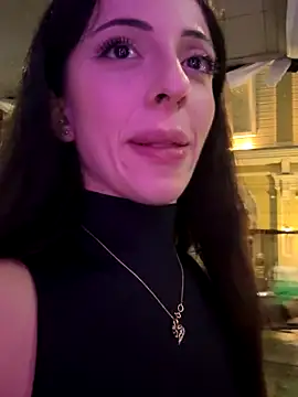 Snapshot of Yesmoree chatting on October 30, 2025, 2:36 pm Yesmoree online show from October 30, 2025, 2:36 pm