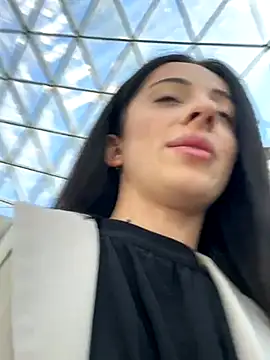 Snapshot of Yesmoree chatting on October 10, 2025, 11:22 am Yesmoree online show from October 10, 2025, 11:22 am