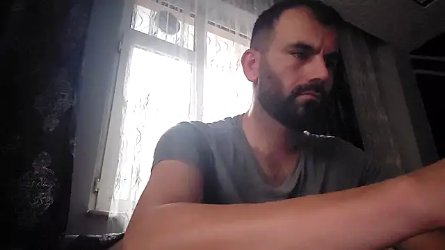 Apooabe online show from October 7, 2025, 3:35 pm