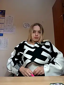 Snapshot of Ami_Foxy chatting on October 31, 2025, 10:56 am Ami Foxy online show from October 31, 2025, 10:56 am