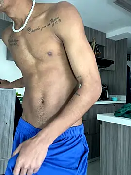 Snapshot of RyanScot4 chatting on October 12, 2025, 9:05 pm RyanScot4 online show from October 12, 2025, 9:05 pm