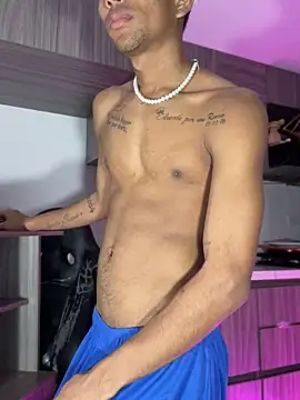 Snapshot of RyanScot4 chatting on October 12, 2025, 5:53 am RyanScot4 online show from October 12, 2025, 5:53 am