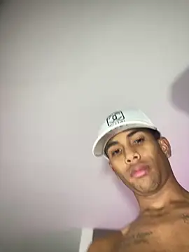 Snapshot of RyanScot4 chatting on October 11, 2025, 6:03 am RyanScot4 online show from October 11, 2025, 6:03 am