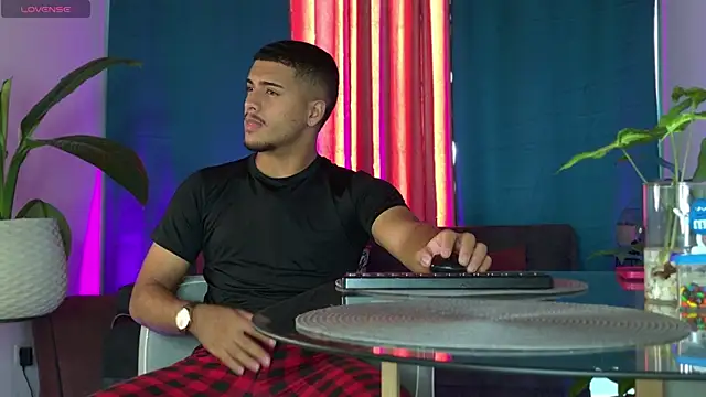 Snapshot of michel_g1 chatting on September 19, 2025, 2:10 pm michel g1 online show from September 19, 2025, 2:10 pm