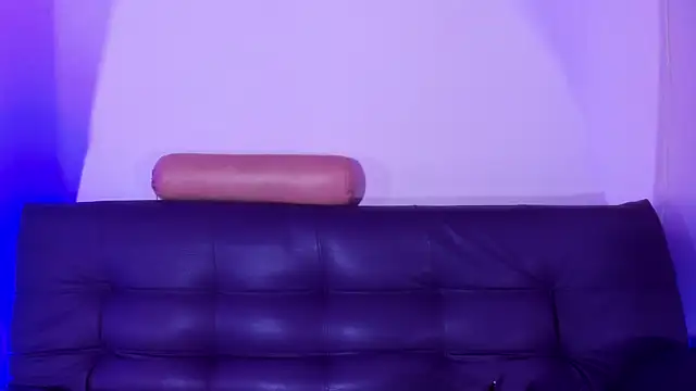 AntonellaJohnston online show from October 14, 2025, 12:17 pm