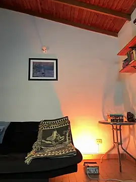 Snapshot of AlekBlake_ chatting on October 24, 2025, 3:05 am AlekBlake  online show from October 24, 2025, 3:05 am