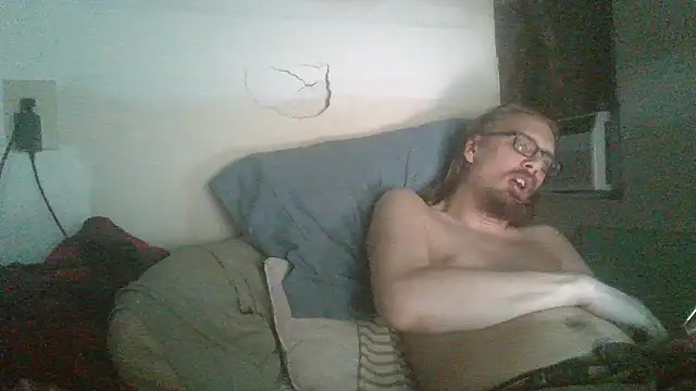 Snapshot of dandonn chatting on May 18, 2026, 9:36 am dandonn online show from May 18, 2026, 9:36 am