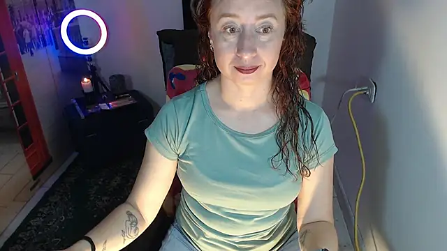 Milf Valeria online show from October 1, 2025, 2:32 pm