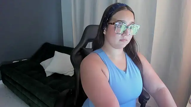 Kyleighc online show from April 13, 2026, 11:09 pm