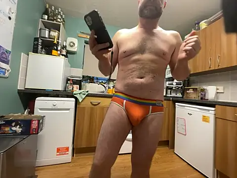 Dilfcam101 online show from November 25, 2025, 7:41 am