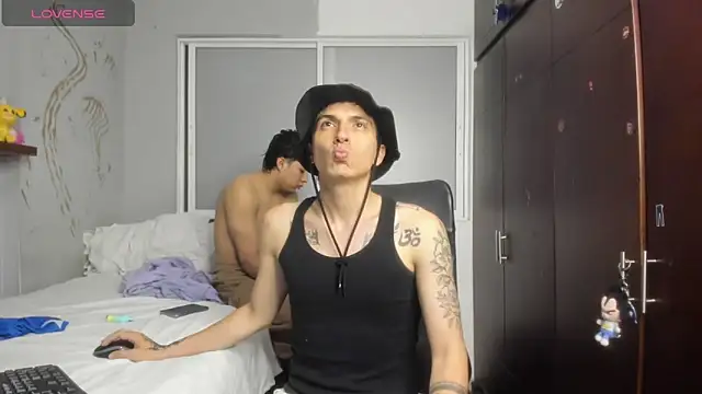 Snapshot of Noxx_starkK chatting on October 11, 2025, 3:40 am Noxx starkK online show from October 11, 2025, 3:40 am