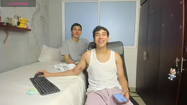 Snapshot of Noxx_starkK chatting on October 12, 2025, 1:51 am Noxx starkK online show from October 12, 2025, 1:51 am