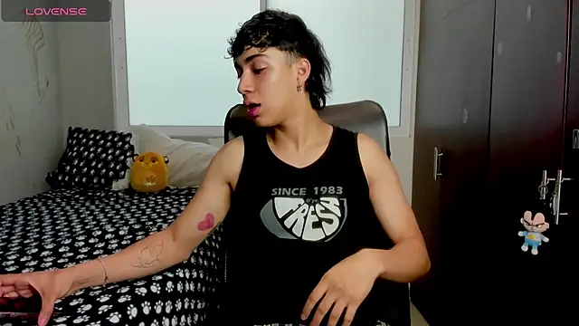 Noxx starkK online show from January 13, 2026, 5:28 pm