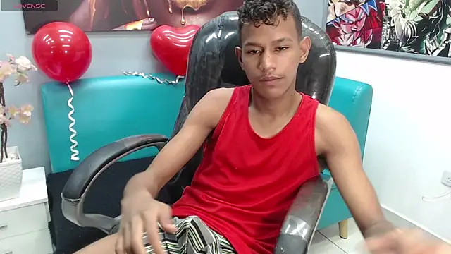 Snapshot of Rory_castro chatting on February 17, 2026, 5:10 pm Rory castro online show from February 17, 2026, 5:10 pm