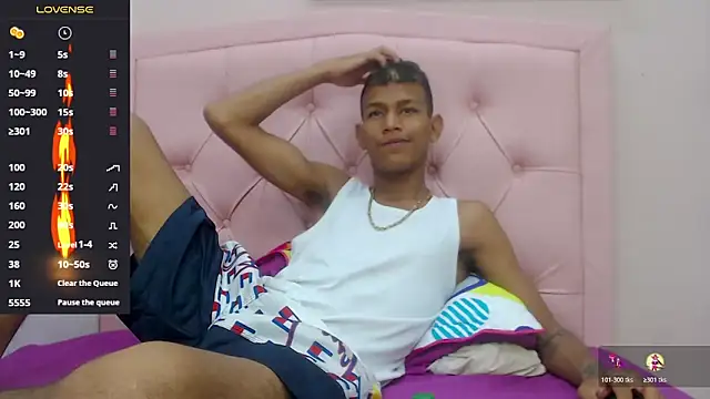 Snapshot of Rory_castro chatting on November 15, 2025, 6:12 pm Rory castro online show from November 15, 2025, 6:12 pm