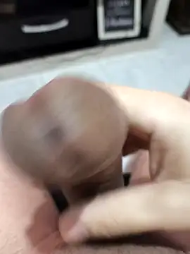 Napolitano22cm online show from November 29, 2025, 1:22 pm