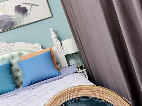 sarah111 online show from November 4, 2025, 4:16 am