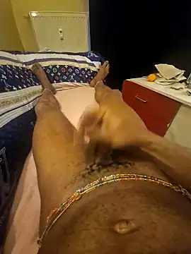 Snapshot of solofe19 chatting on October 9, 2025, 8:26 am solofe19 online show from October 9, 2025, 8:26 am