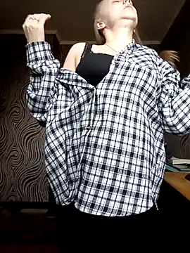 Snapshot of Lissa213 chatting on October 24, 2025, 10:14 am Lissa213 online show from October 24, 2025, 10:14 am